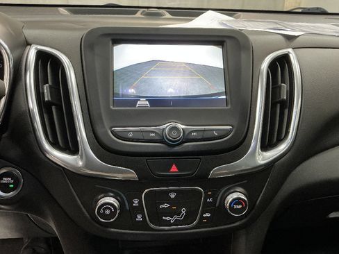 Used 2019 Chevrolet Equinox LT FWD image 15