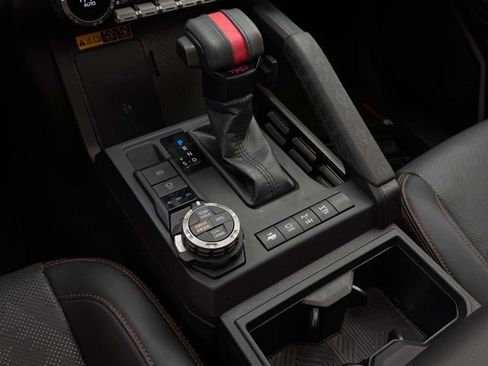 Used 2025 Toyota Tacoma TRD Pro image 36