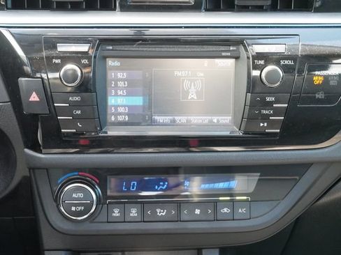 Used 2015 Toyota Corolla S FWD image 7