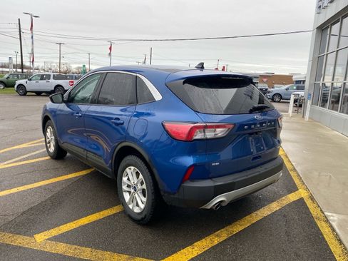 Used 2022 Ford Escape SE w/ Convenience Package AWD/4WD image 3