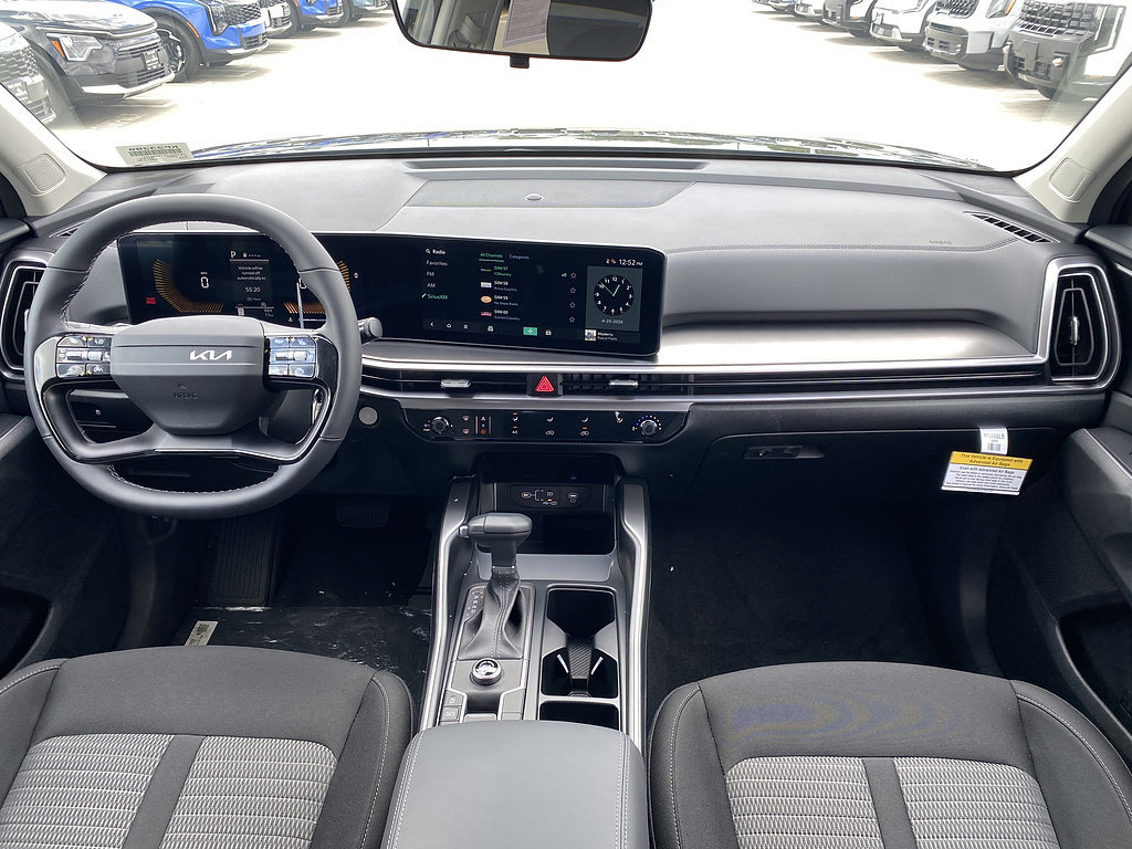 New 2026 Kia Sorento LX FWD image 21