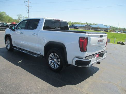 Used 2022 GMC Sierra 1500 Denali w/ Driver Alert Package II AWD/4WD image 10