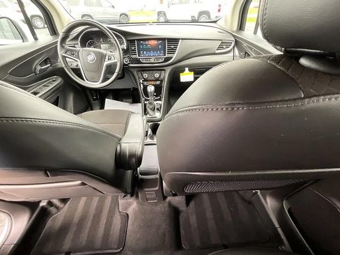 Used 2018 Buick Encore Preferred AWD/4WD image 4