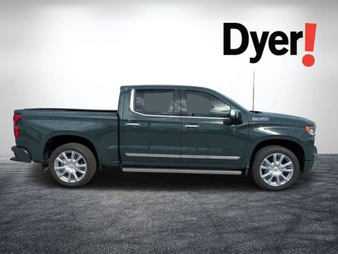 New 2026 Chevrolet Silverado 1500 High Country image 2