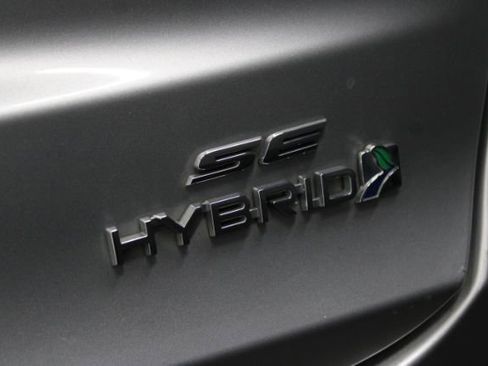 Used 2019 Ford Fusion SE image 6