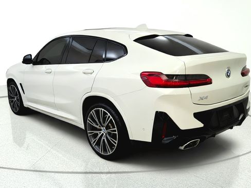 Used 2024 BMW X4 xDrive30i w/ Premium Package AWD/4WD image 5