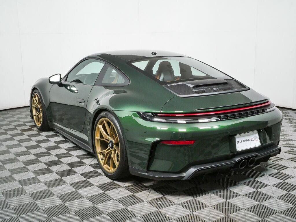 Certified 2026 Porsche 911 GT3 RWD image 3