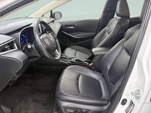 Used 2022 Toyota Corolla XLE FWD image 11