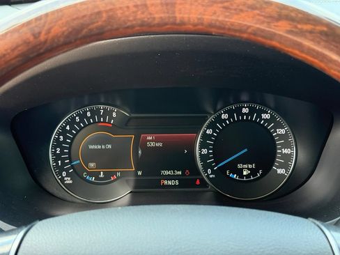 Used 2019 Ford Explorer Platinum AWD/4WD image 17