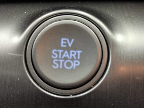 Certified 2024 Hyundai Kona SEL FWD image 32