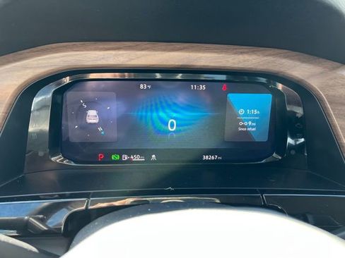 Used 2024 Volkswagen Atlas SE image 35