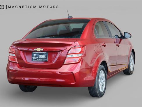 Used 2017 Chevrolet Sonic LT w/ Convenience Package image 7