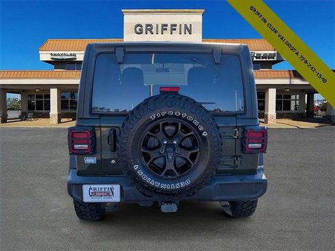 Used 2021 Jeep Wrangler Sport image 8