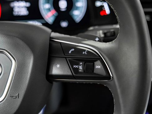 Used 2024 Audi Q8 Prestige image 18