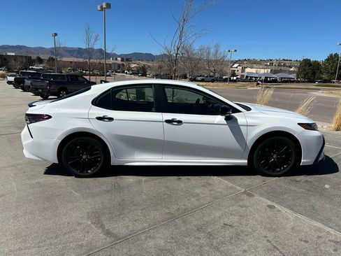 Used 2022 Toyota Camry SE w/ Carpet Mat Package (TMS) FWD image 13