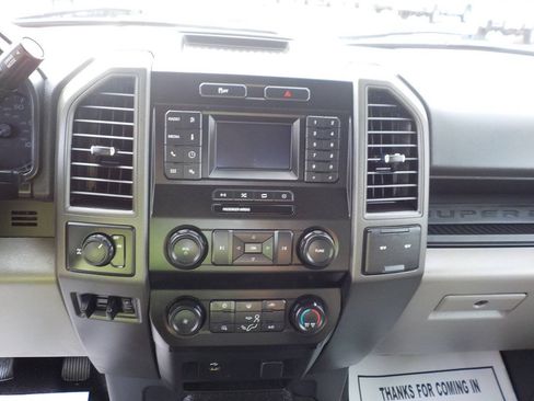 Used 2022 Ford F250 XL w/ Power Equipment Group RWD image 17