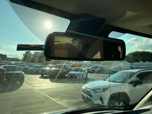 Used 2021 Chevrolet Express 3500 w/ Driver Convenience Package image 14