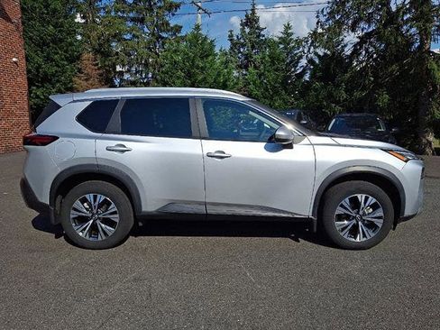 Certified 2023 Nissan Rogue SV w/ SV Premium B Package AWD/4WD image 8
