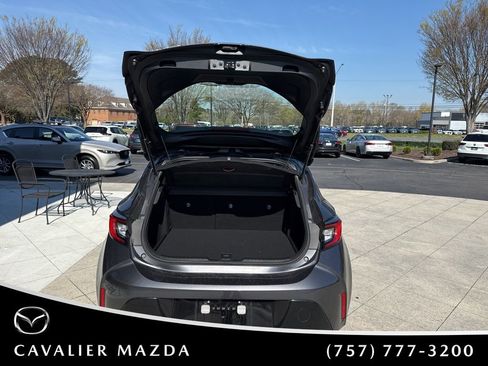 Used 2026 Toyota Corolla SE image 5