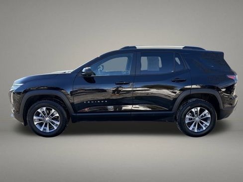 Used 2025 Chevrolet Equinox LT image 2