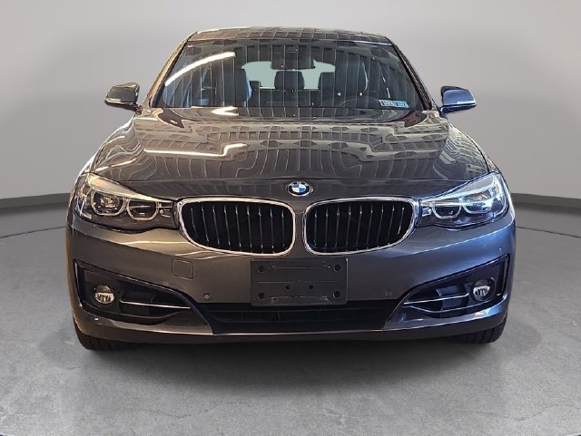 Used 2018 BMW 330i Gran Turismo xDrive AWD/4WD image 3