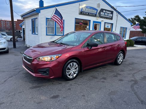 Used 2018 Subaru Impreza 2.0i image 2