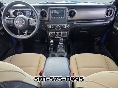 Used 2023 Jeep Gladiator Sport AWD/4WD image 17