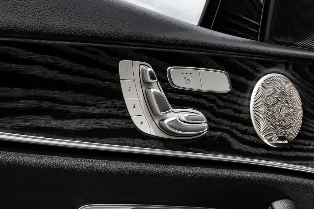 Used 2021 Mercedes-Benz E 350 4MATIC Sedan w/ Premium Package image 49