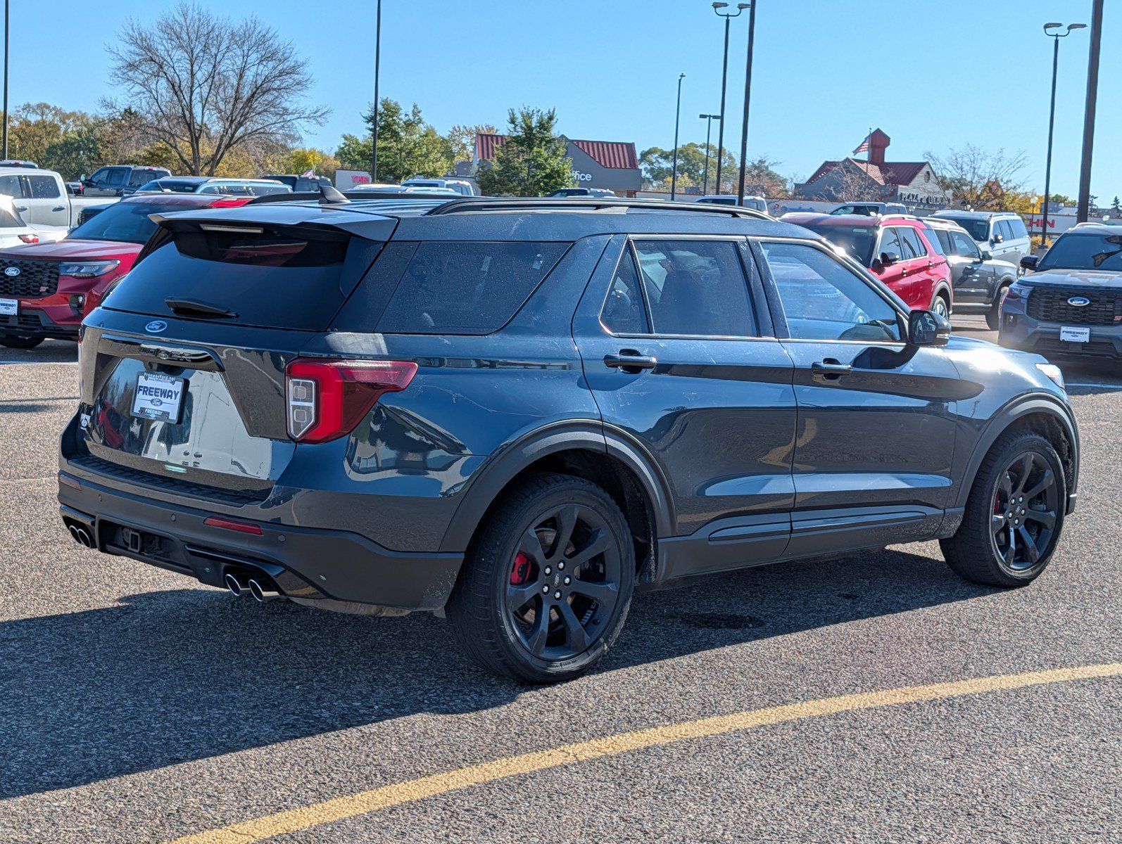 Used 2023 Ford Explorer ST w/ Technology Package AWD/4WD image 5