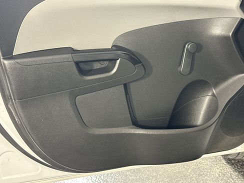 Used 2020 Chevrolet Sonic LT image 33