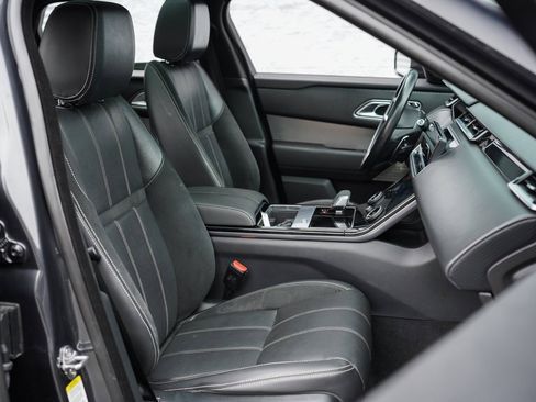 Used 2022 Land Rover Range Rover Velar R-Dynamic S image 24