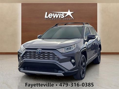 Used 2019 Toyota RAV4 XSE image 1