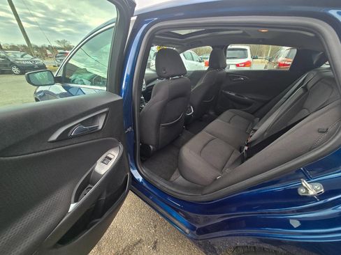 Used 2019 Chevrolet Malibu LT FWD image 32