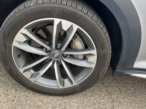 Used 2017 Audi A4 2.0T allroad Premium Plus w/ Premium Plus Package image 35