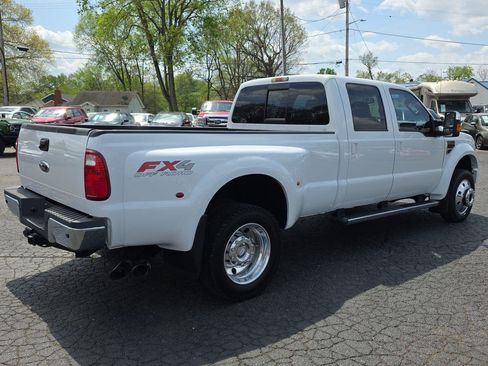 Used 2010 Ford F450 Lariat image 2