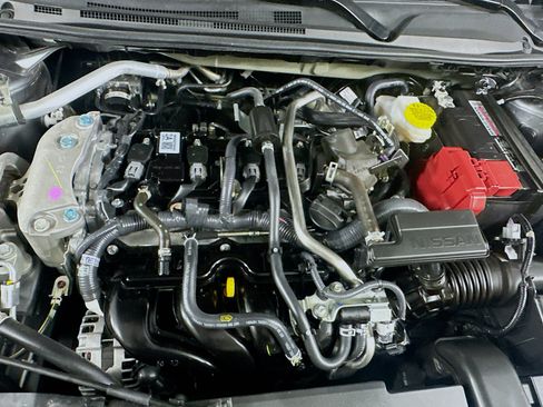 Used 2025 Nissan Sentra SV FWD image 31