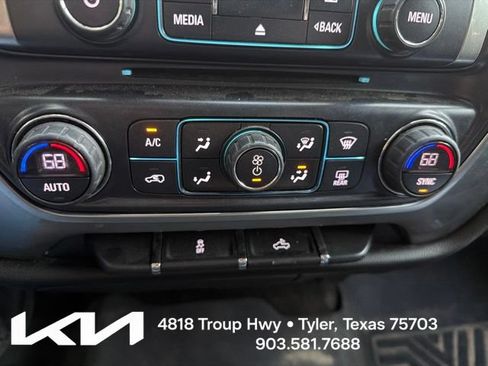 Used 2017 Chevrolet Silverado 1500 LT w/ LT Fleet Convenience Package AWD/4WD image 19