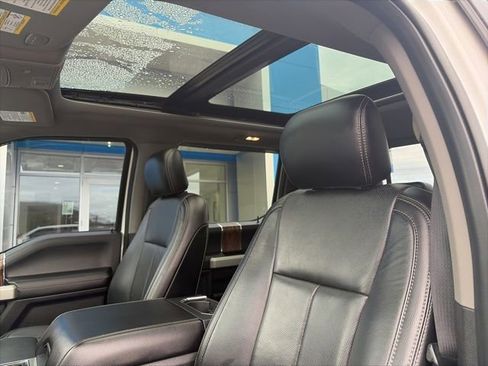 Used 2018 Ford F150 Lariat w/ Equipment Group 501A Mid AWD/4WD image 9