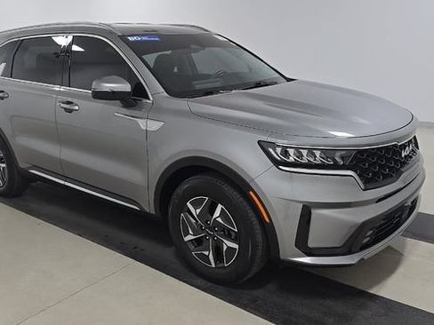 Used 2024 Kia Sorento EX FWD image 2