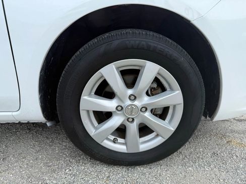 Used 2014 Nissan Versa SV w/ Convenience Package FWD image 23
