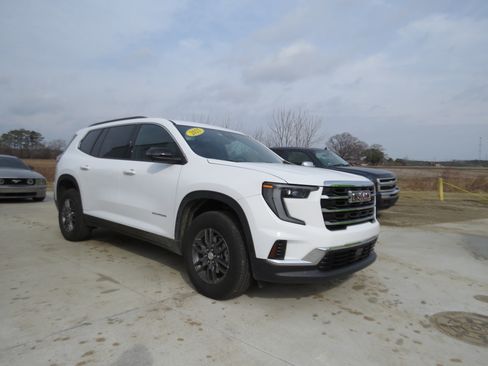 Used 2025 GMC Acadia Elevation image 10