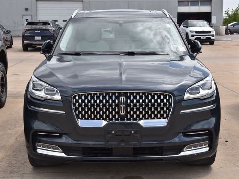 Used 2023 Lincoln Aviator Black Label AWD/4WD image 3