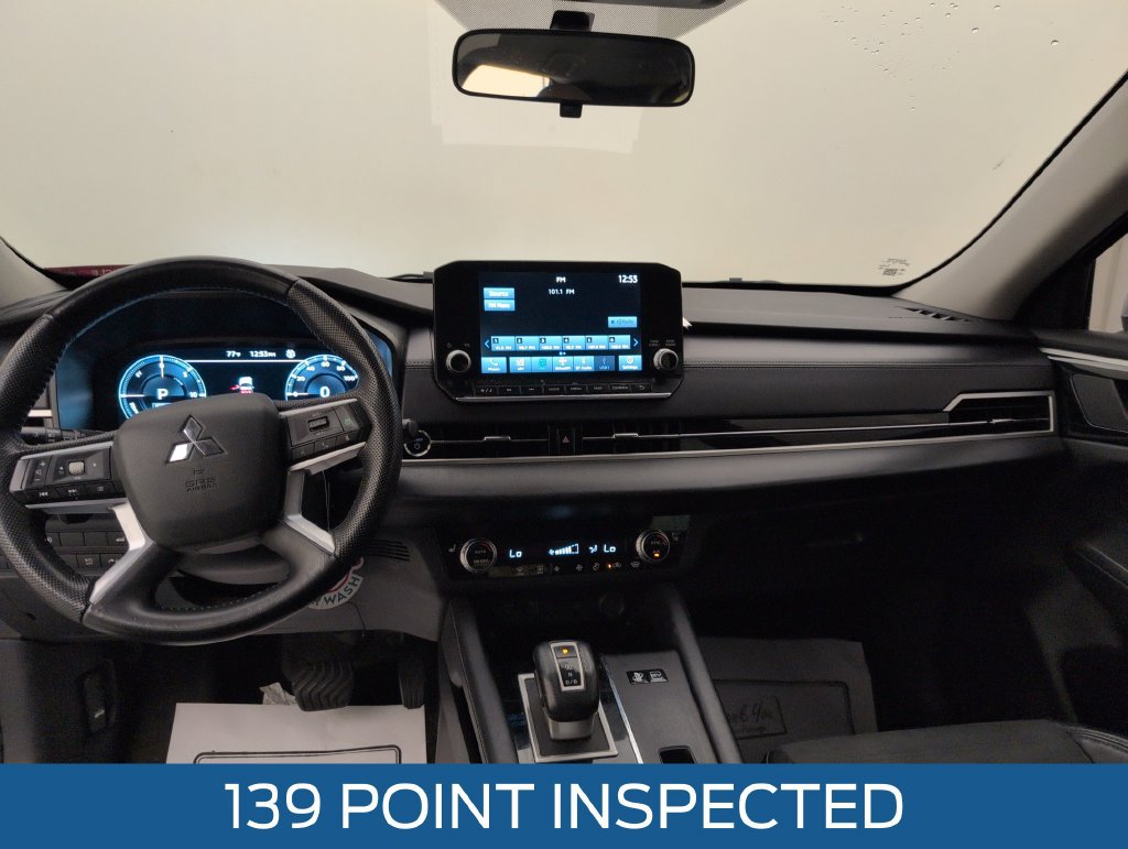 Used 2023 Mitsubishi Outlander 4WD Plug-In Hybrid image 6