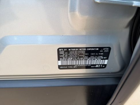 Used 2025 Mitsubishi Outlander ES AWD/4WD image 31