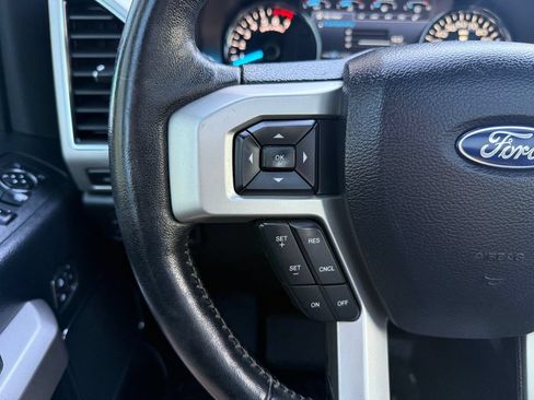 Used 2020 Ford F150 Lariat w/ Equipment Group 502A Luxury AWD/4WD image 31