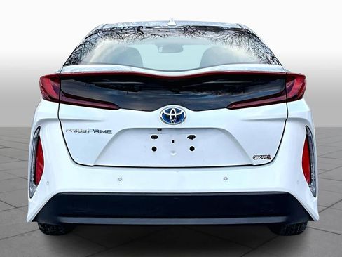 Certified 2017 Toyota Prius Prime Advanced image 4