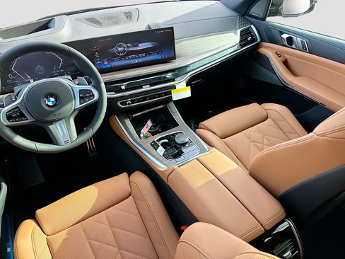 New 2026 BMW X5 sDrive40i w/ M Sport Package RWD image 18