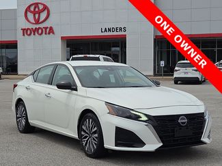Used 2025 Nissan Altima 2.5 SV FWD video 1