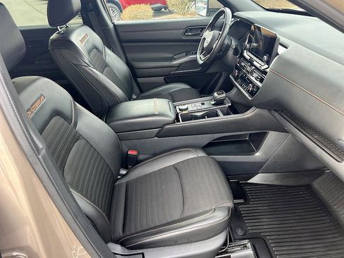 Certified 2023 Nissan Pathfinder Rock Creek image 19