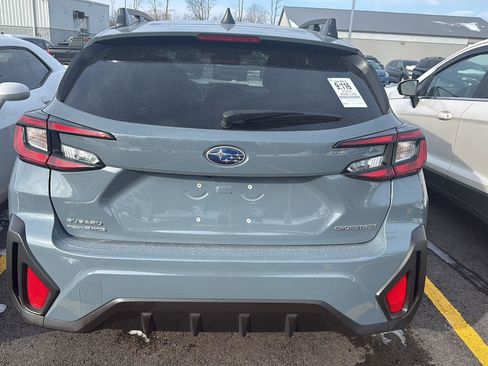 Used 2024 Subaru Crosstrek 2.0i Premium image 5